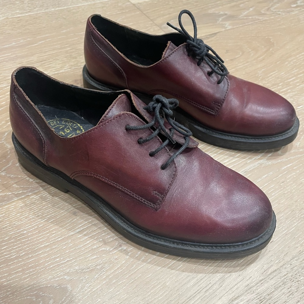 Leather shoes